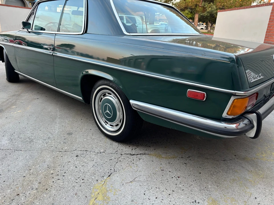 1972 Mercedes-Benz W114 & W115 - Image 24 of 31