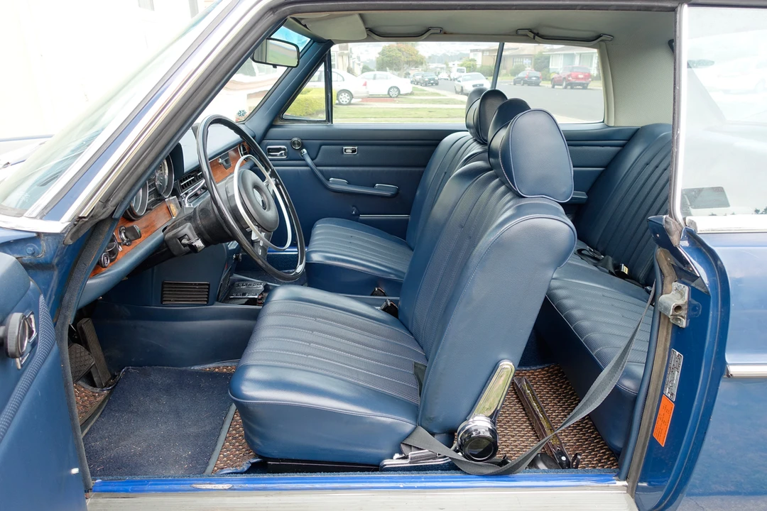 1972 Mercedes-Benz W114 & W115 - Image 12 of 31
