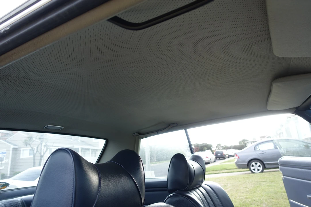 1972 Mercedes-Benz W114 & W115 - Image 18 of 31