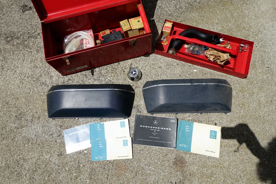 1972 Mercedes-Benz W114 & W115 - Image 28 of 31