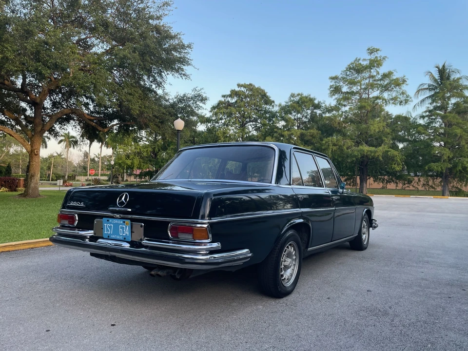 1972 Mercedes-Benz W108 & W109 - Image 10 of 31
