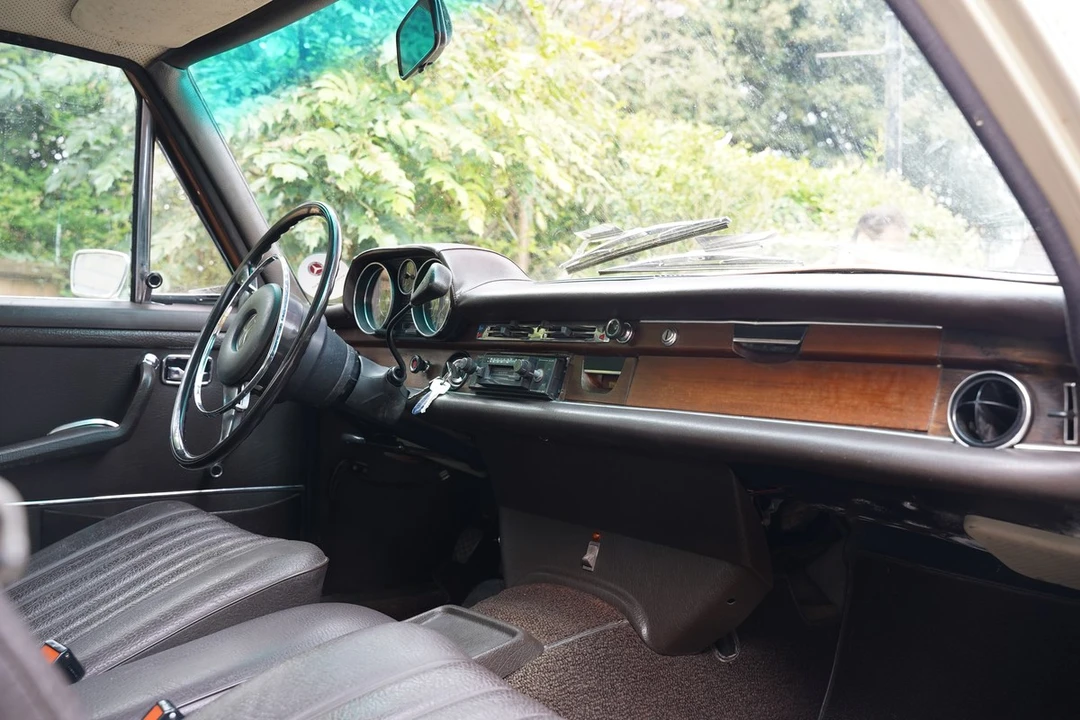 1972 Mercedes-Benz W108 & W109 - Image 26 of 30