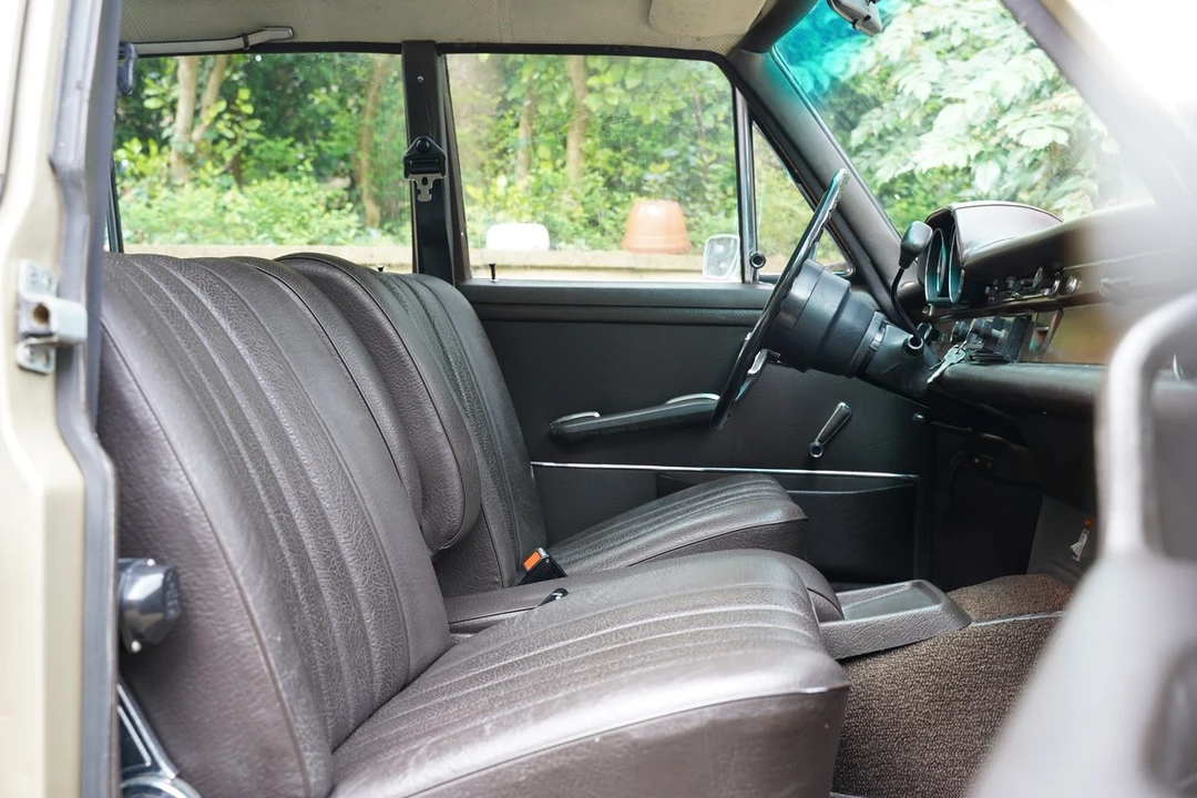 1972 Mercedes-Benz W108 & W109 - Image 24 of 30