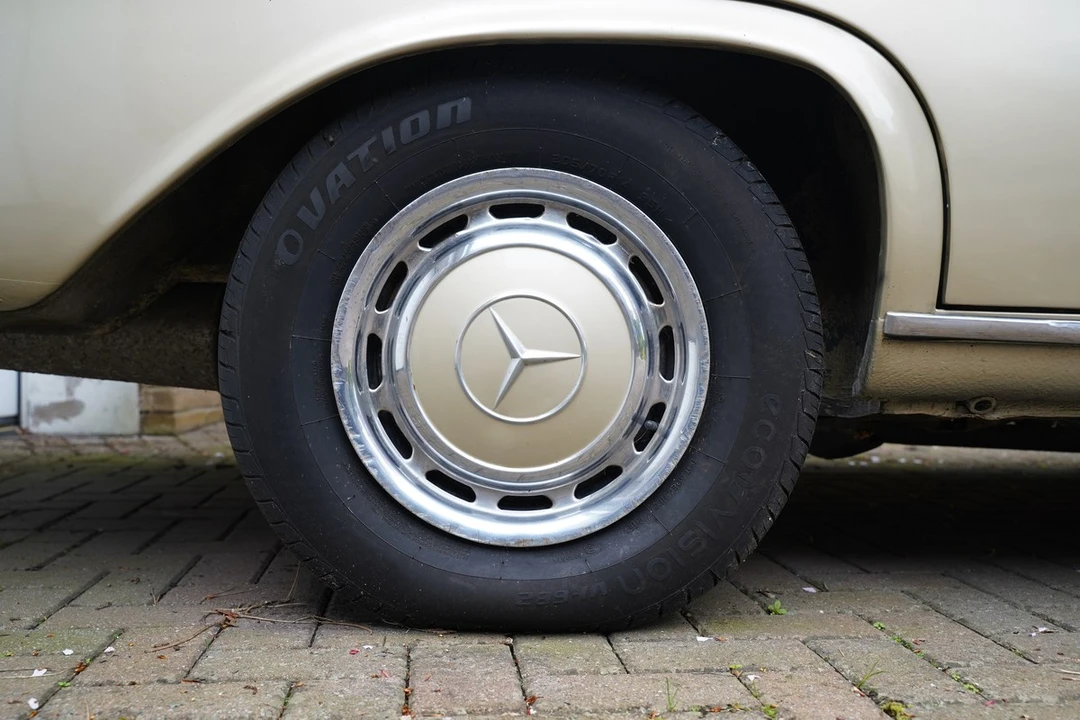 1972 Mercedes-Benz W108 & W109 - Image 19 of 30