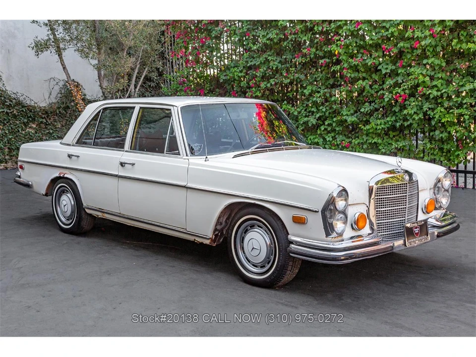 1972 Mercedes-Benz W108 & W109 - Image 2 of 31