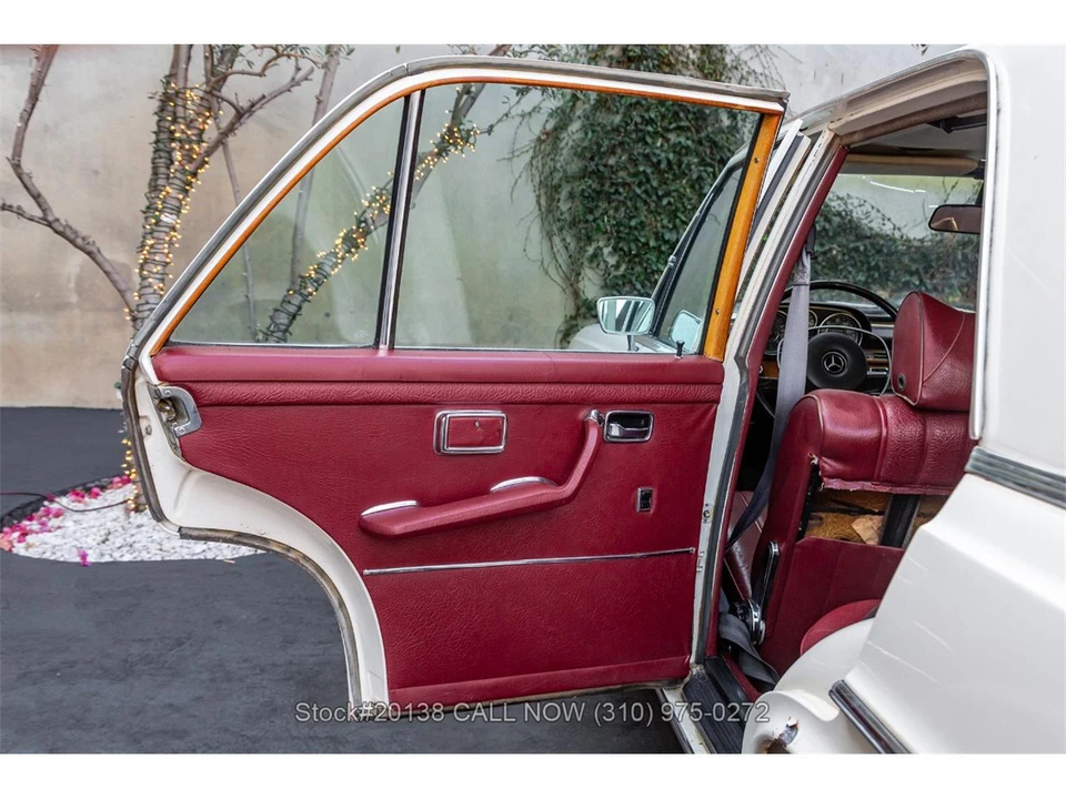 1972 Mercedes-Benz W108 & W109 - Image 17 of 31