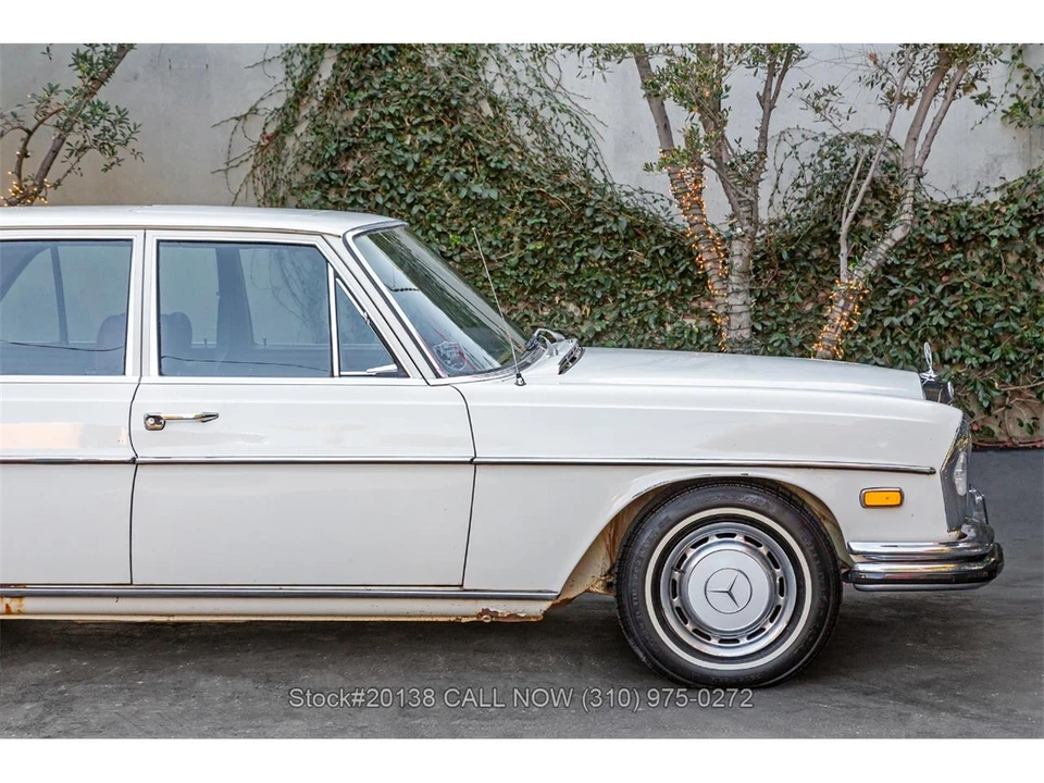 1972 Mercedes-Benz W108 & W109 - Image 9 of 31