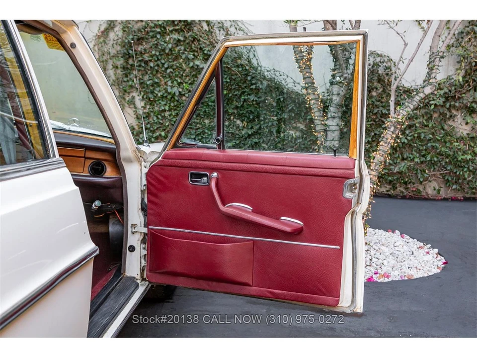 1972 Mercedes-Benz W108 & W109 - Image 23 of 31