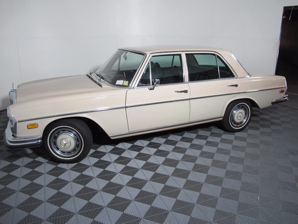 1972 Mercedes-Benz W108 & W109 - Image 14 of 31