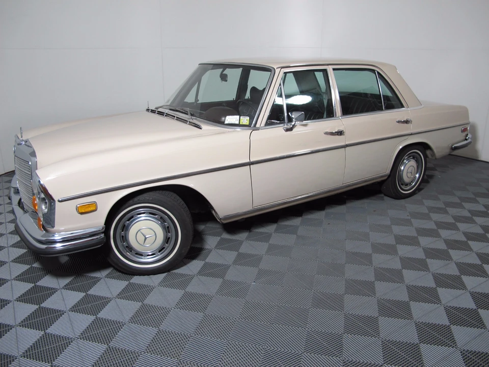 1972 Mercedes-Benz W108 & W109 - Image 15 of 31