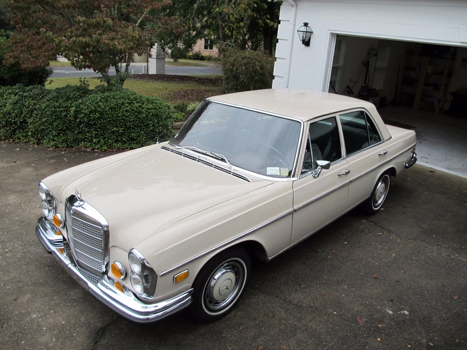 1972 Mercedes-Benz W108 & W109 - Image 10 of 31