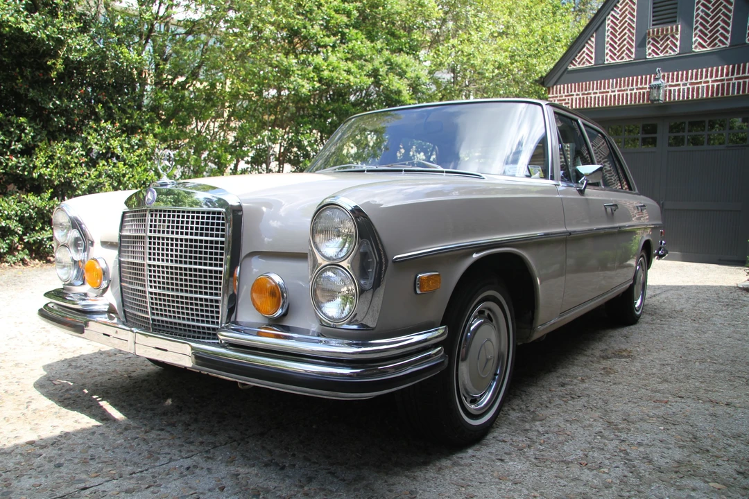 1972 Mercedes-Benz W108 & W109 - Image 2 of 31
