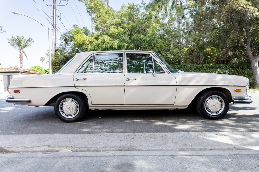 1972 Mercedes-Benz W108 & W109 - Image 10 of 31