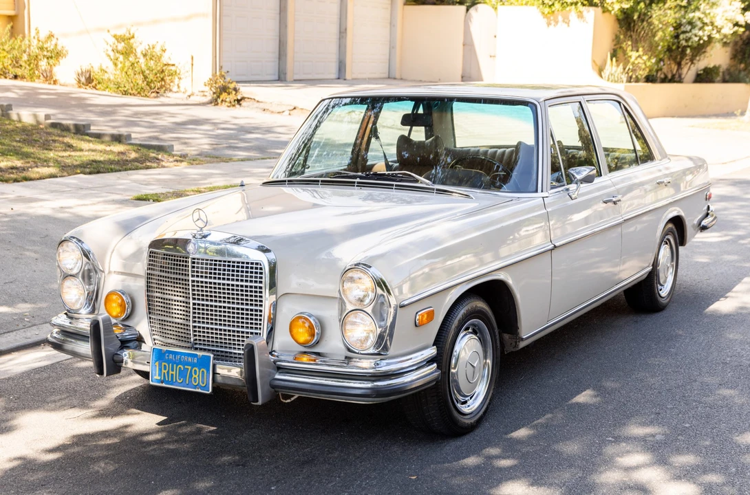 1972 Mercedes-Benz W108 & W109 - Image 3 of 31