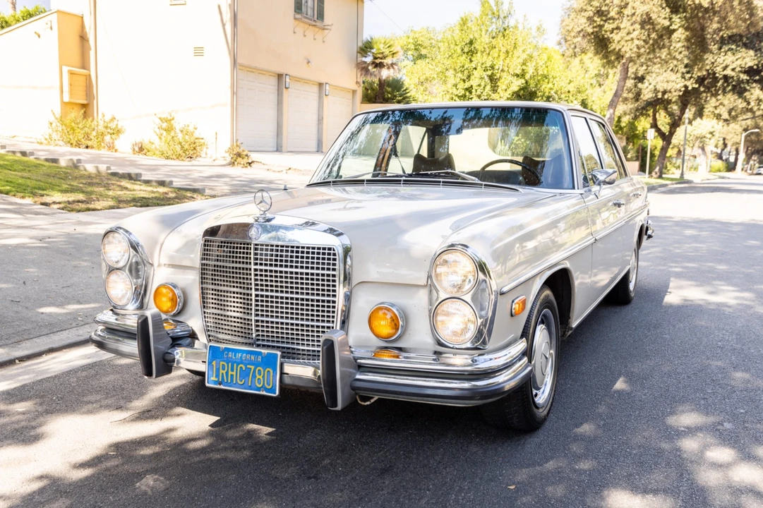 1972 Mercedes-Benz W108 & W109 - Image 2 of 31