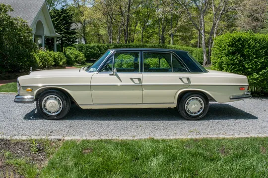 1972 Mercedes-Benz W108 & W109 - Image 2 of 31
