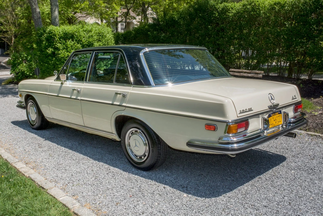 1972 Mercedes-Benz W108 & W109 - Image 3 of 31