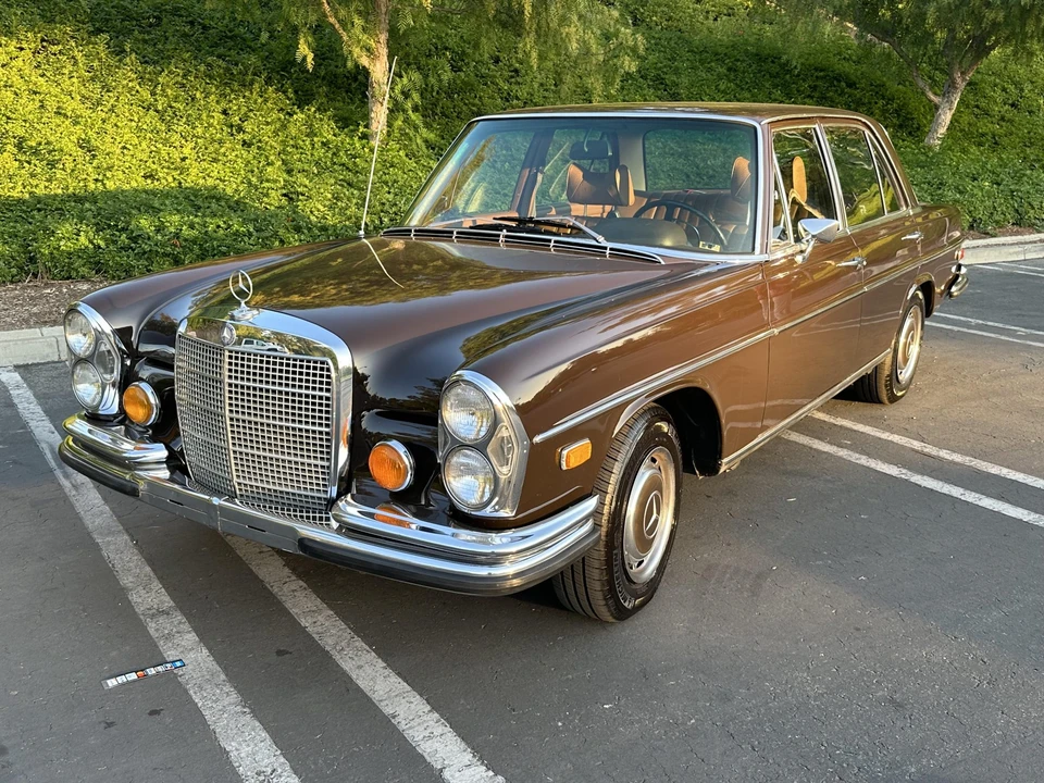 1972 Mercedes-Benz W108 & W109 - Image 3 of 31