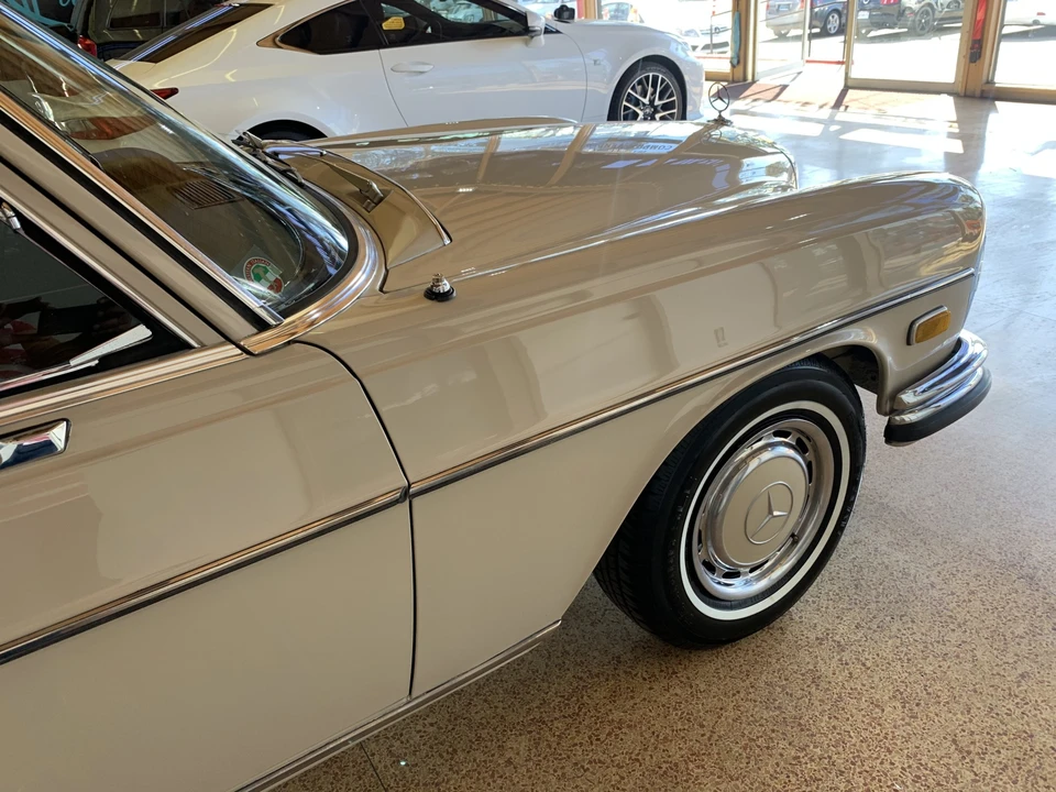 1972 Mercedes-Benz W108 & W109 - Image 25 of 31