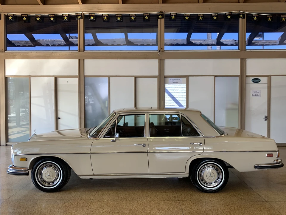 1972 Mercedes-Benz W108 & W109 - Image 5 of 31