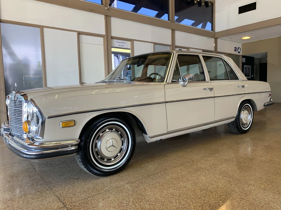 1972 Mercedes-Benz W108 & W109 - Image 4 of 31