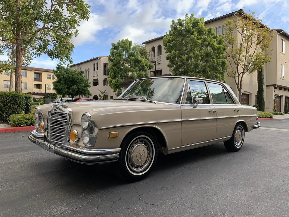 1972 Mercedes-Benz W108 & W109 - Image 2 of 31
