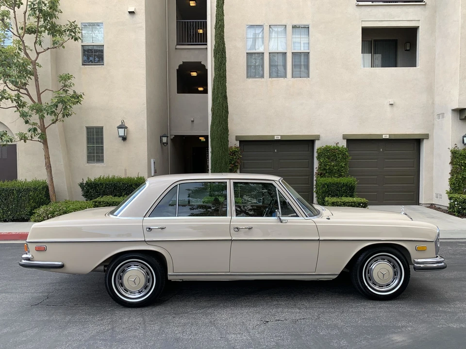 1972 Mercedes-Benz W108 & W109 - Image 13 of 31