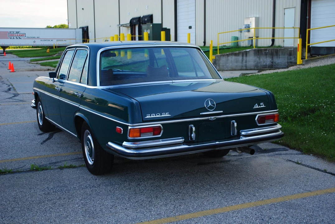 1972 Mercedes-Benz W108 & W109 - Image 17 of 31