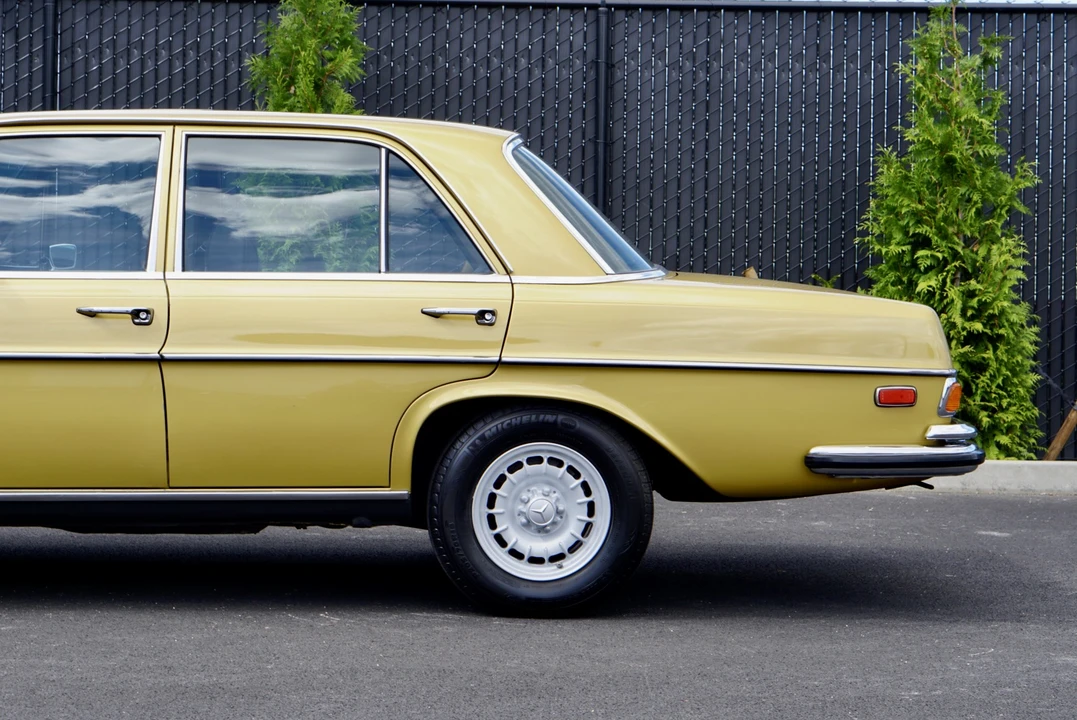 1972 Mercedes-Benz W108 & W109 - Image 11 of 31