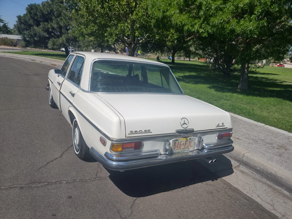 1972 Mercedes-Benz W108 & W109 - Image 4 of 31