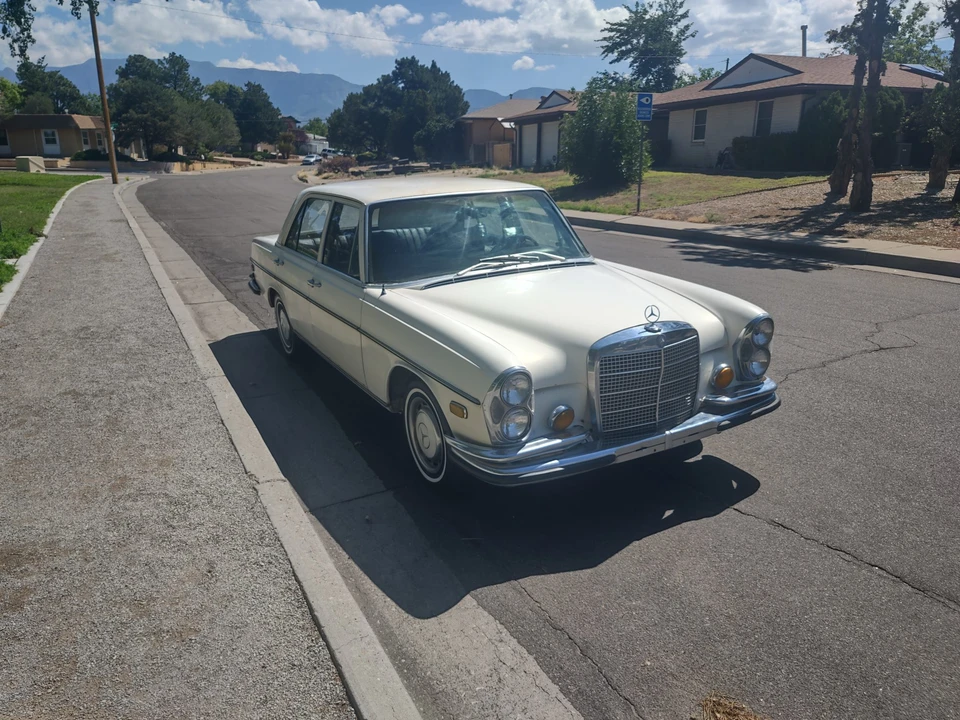 1972 Mercedes-Benz W108 & W109 - Image 9 of 31