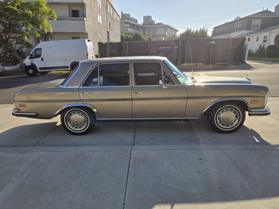 1972 Mercedes-Benz W108 & W109 - Image 10 of 31