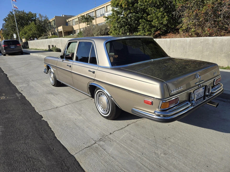 1972 Mercedes-Benz W108 & W109 - Image 16 of 31