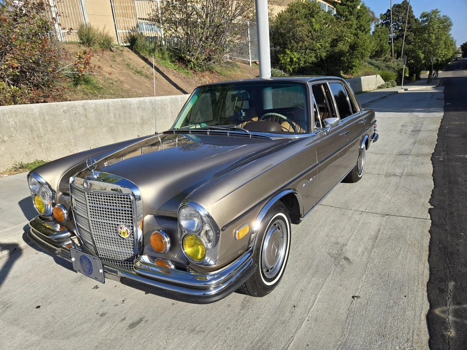 1972 Mercedes-Benz W108 & W109 - Image 3 of 31