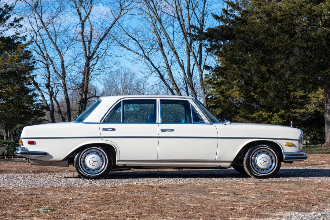 1972 Mercedes-Benz W108 & W109 - Image 3 of 31