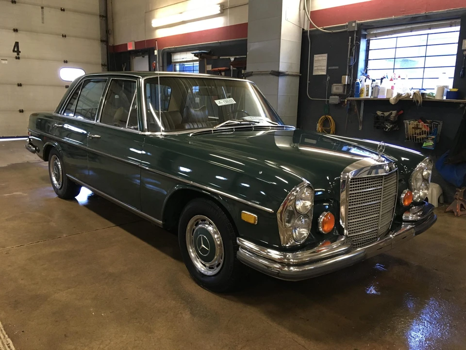 1972 Mercedes-Benz W108 & W109 - Image 2 of 31