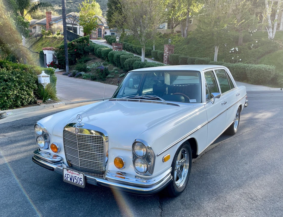 1972 Mercedes-Benz W108 & W109 - Image 2 of 31