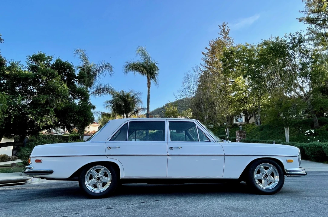 1972 Mercedes-Benz W108 & W109 - Image 16 of 31