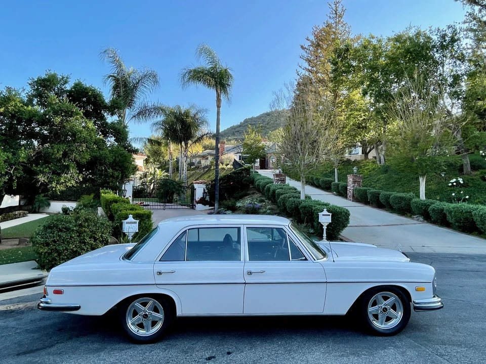 1972 Mercedes-Benz W108 & W109 - Image 15 of 31