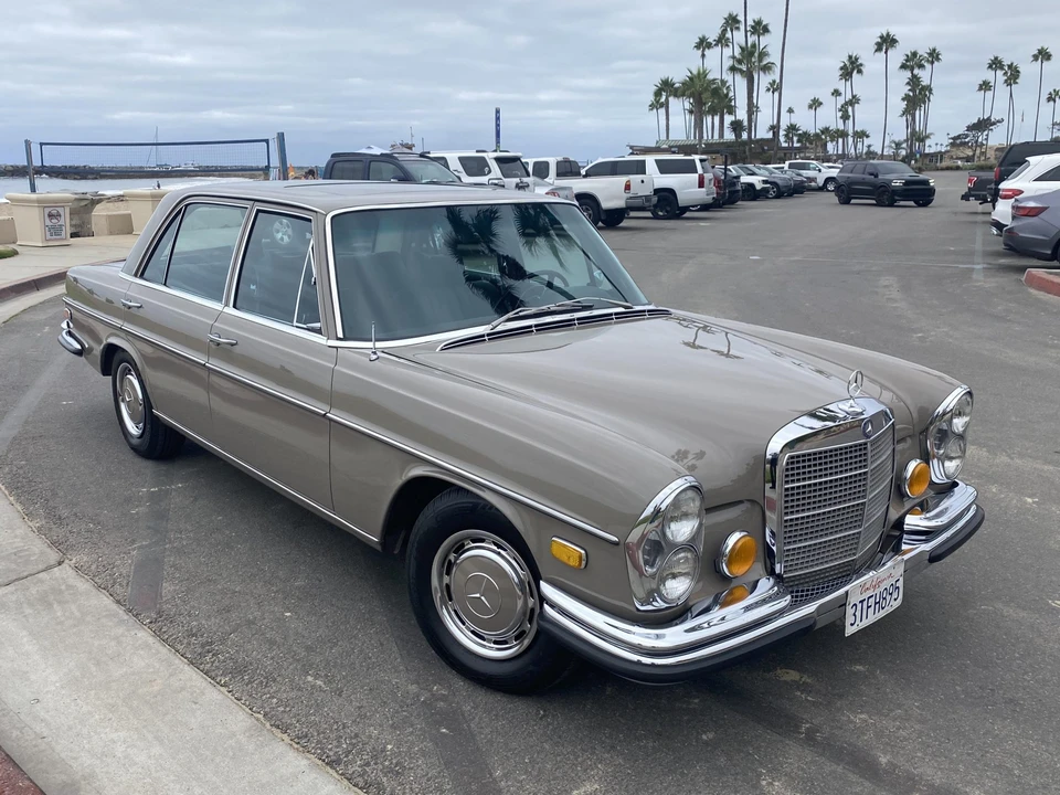 1972 Mercedes-Benz W108 & W109 - Image 2 of 31