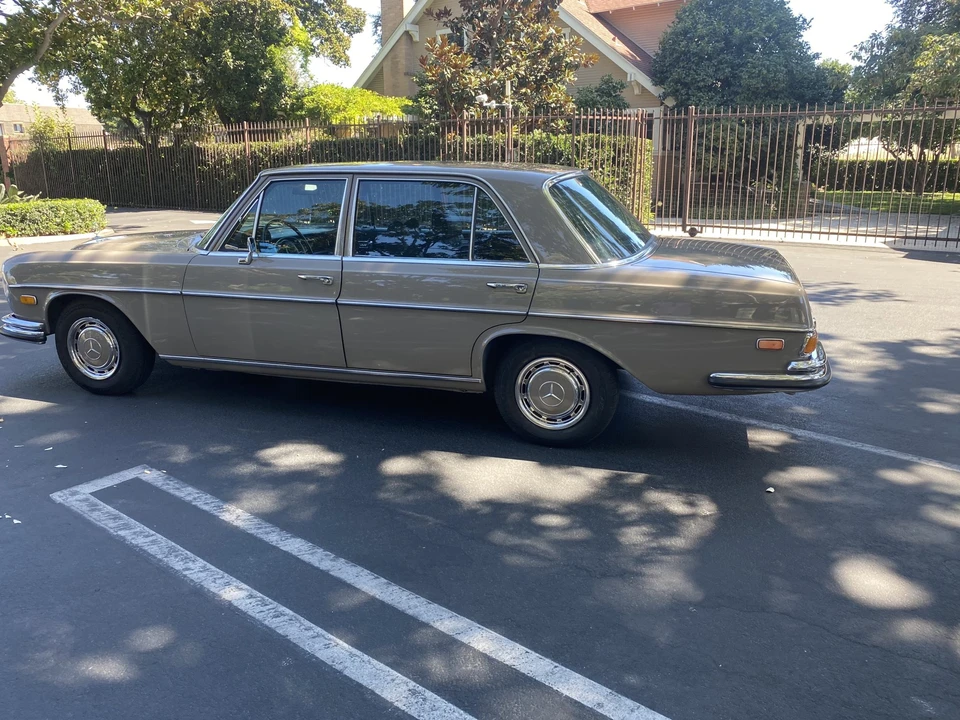 1972 Mercedes-Benz W108 & W109 - Image 16 of 31