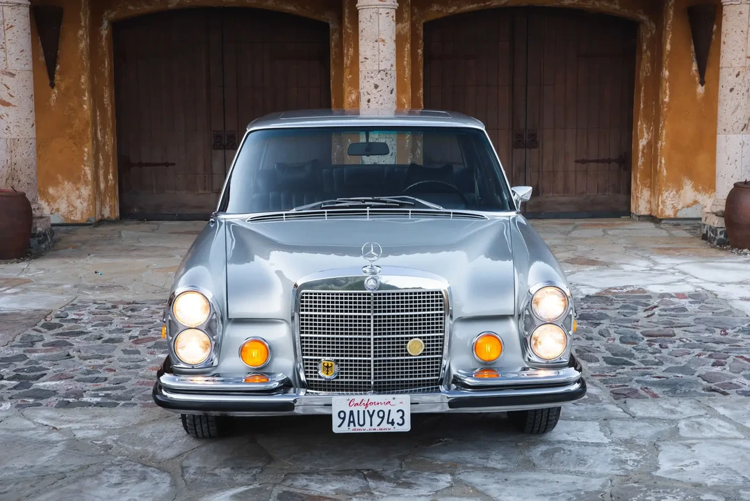 1972 Mercedes-Benz W108 & W109 - Image 2 of 6