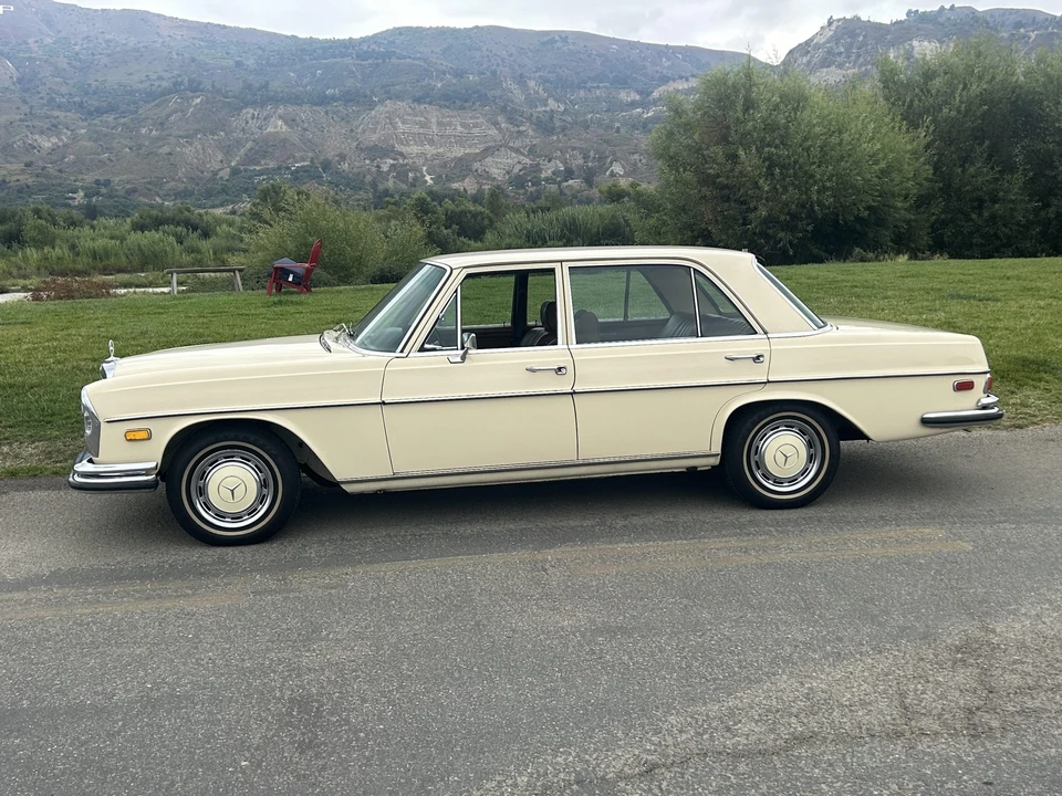 1972 Mercedes-Benz W108 & W109 - Image 3 of 31