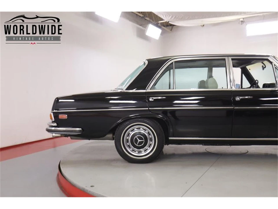 1972 Mercedes-Benz W108 & W109 - Image 9 of 31