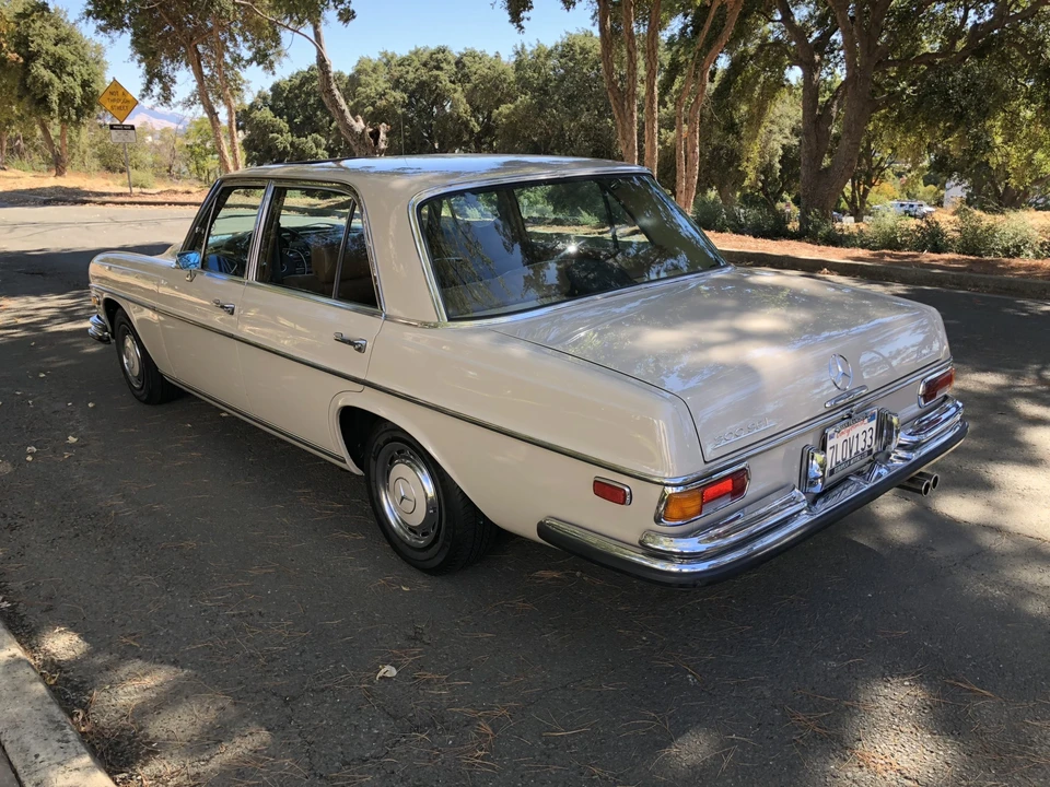 1972 Mercedes-Benz W108 & W109 - Image 13 of 31