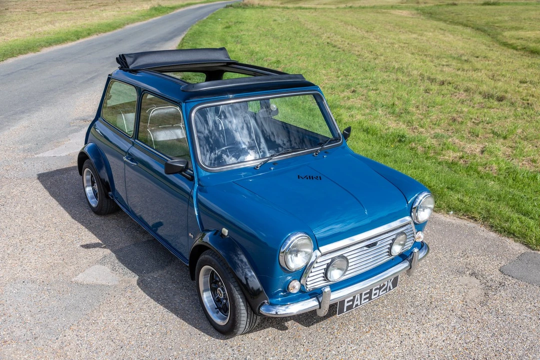 1972 Morris - Image 2 of 30