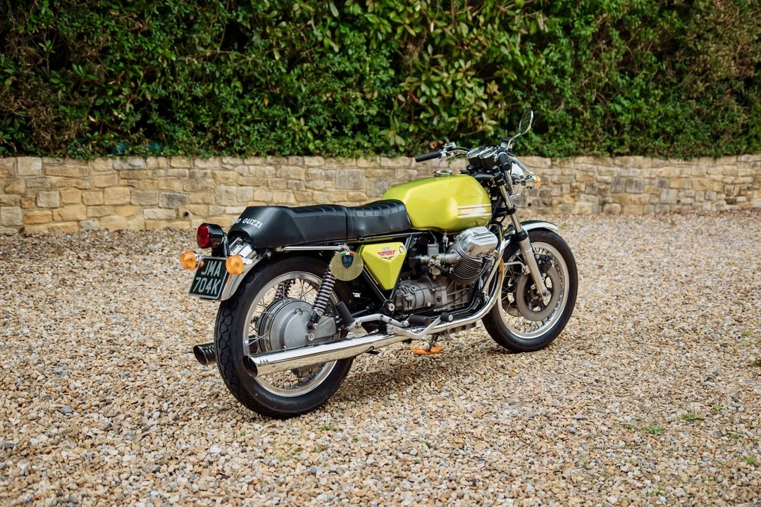 1972 Moto Guzzi V7 (1965-1974) - Image 7 of 30