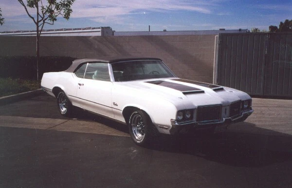 1972 Oldsmobile Cutlass 3rd Gen - Image 2 of 3
