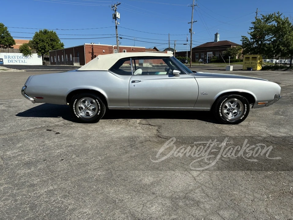 1972 Oldsmobile Cutlass Supreme - Image 2 of 11