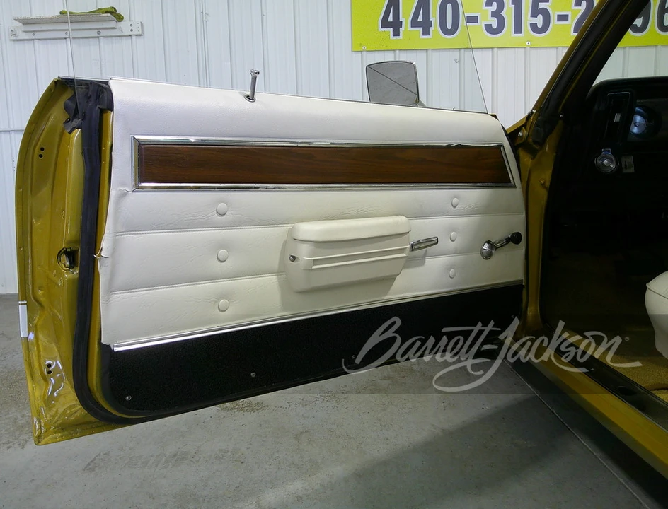 1972 Oldsmobile Cutlass Supreme - Image 21 of 31